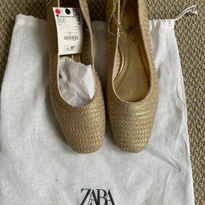 Zara Gold Metallic Crochet Ballet Flats w/ Chain